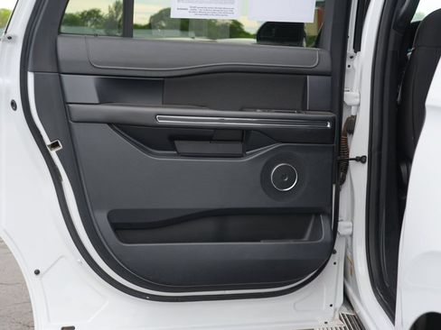 Used 2019 Ford Expedition Max XL AWD/4WD image 19