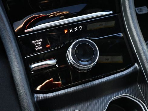 New 2025 Jeep Grand Cherokee Limited image 23