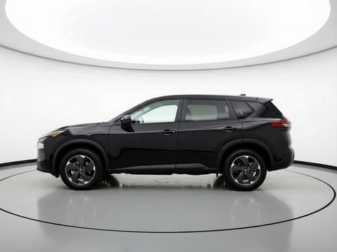 Used 2025 Nissan Rogue SV image 5