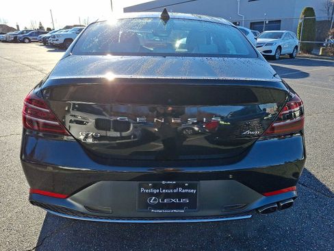 Used 2023 Genesis G70 2.0T image 6