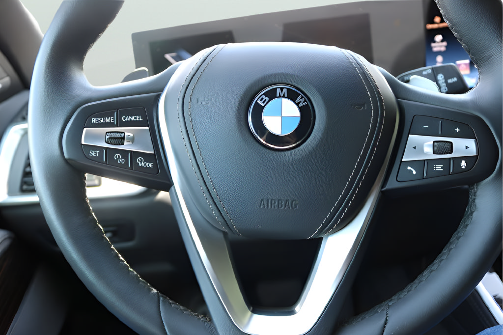 Used 2026 BMW X5 sDrive40i RWD image 21