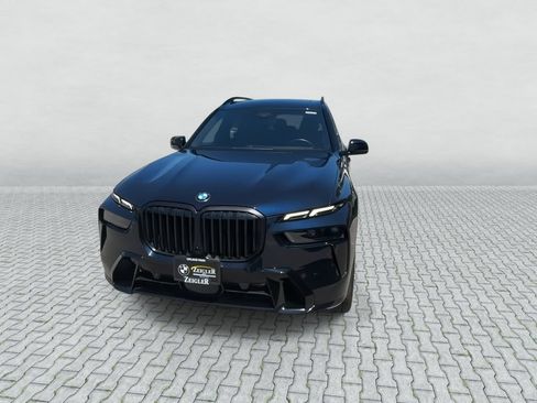 Used 2024 BMW X7 xDrive40i w/ Executive Package AWD/4WD image 3