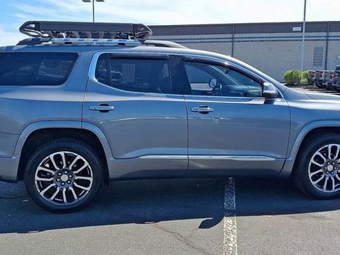 Certified 2020 GMC Acadia Denali w/ Technology Package AWD/4WD image 9
