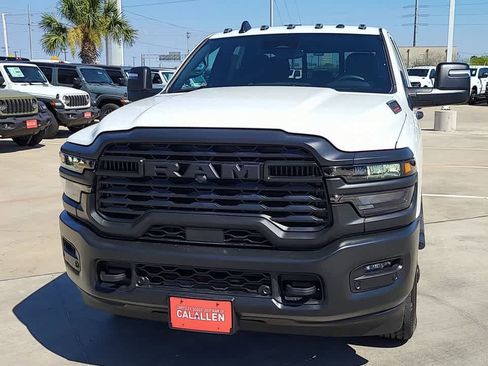 New 2026 RAM 2500 Tradesman AWD/4WD image 3