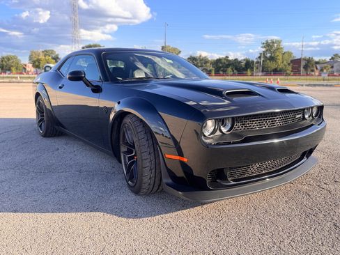 Used 2019 Dodge Challenger SRT Hellcat Redeye image 5