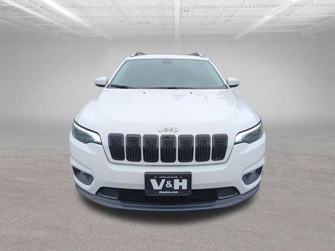 Used 2019 Jeep Cherokee Latitude Plus AWD/4WD image 29