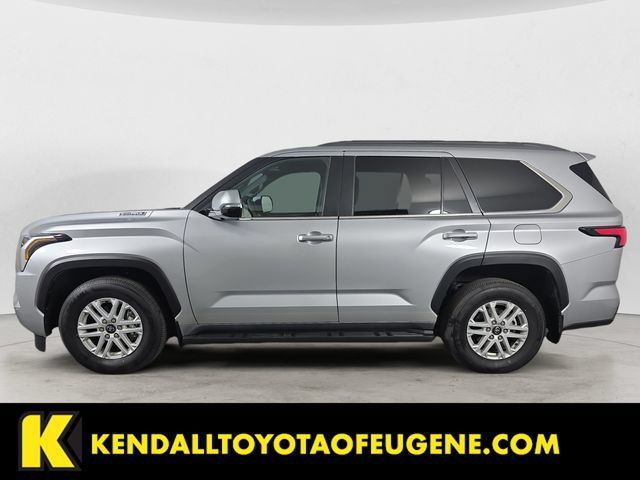 Used 2025 Toyota Sequoia SR5 AWD/4WD image 2