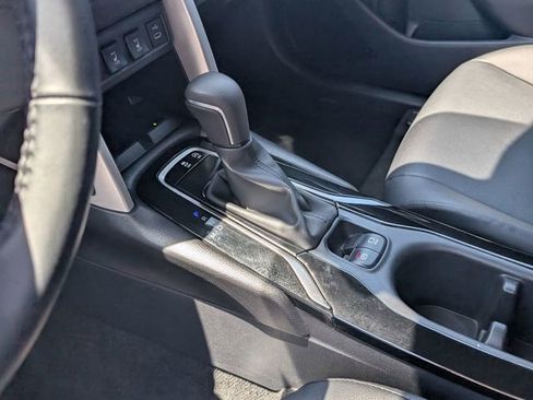 Used 2025 Toyota Corolla Cross XLE AWD/4WD image 20