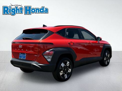 Used 2024 Hyundai Kona SEL AWD/4WD image 8