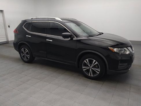 Used 2019 Nissan Rogue SV w/ Premium Package AWD/4WD image 11