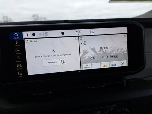 New 2026 Jeep Gladiator Sport AWD/4WD image 17