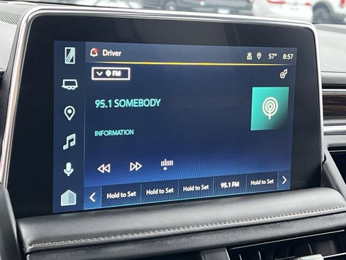 Used 2023 Chevrolet Suburban High Country image 18