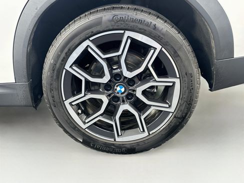 Used 2026 BMW X2 xDrive28i AWD/4WD image 11