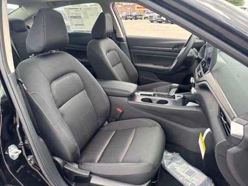 New 2026 Nissan Altima 2.5 SV w/ SV Special Edition Package image 10