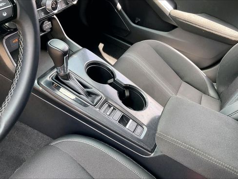 Used 2023 Honda Civic Sport image 15