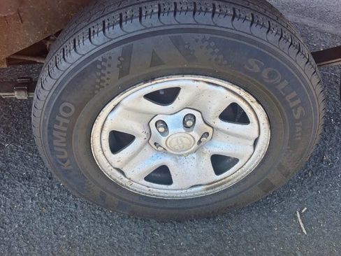 Used 2004 Toyota Tacoma 2WD Regular Cab image 10