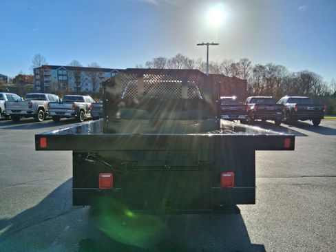 New 2025 GMC Sierra 3500 Pro w/ Convenience Package image 9