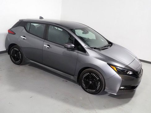 Used 2024 Nissan Leaf SV Plus image 11