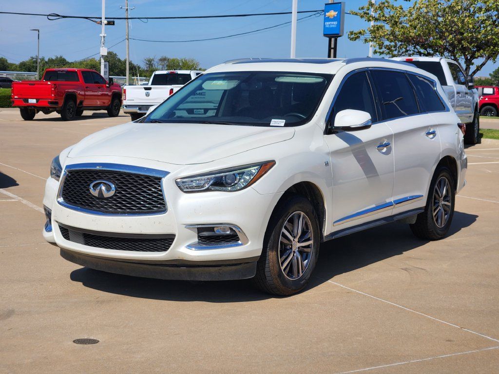 Used 2018 INFINITI QX60 Luxe w/ Premium Package AWD/4WD image 3