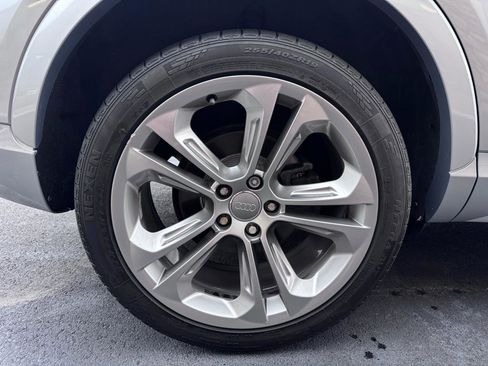 Used 2018 Audi Q3 2.0T Premium w/ Convenience Package FWD image 7