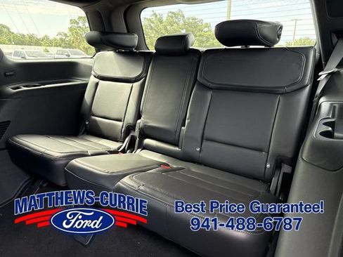 New 2026 Ford Expedition Platinum w/ Stealth Performance Package AWD/4WD image 13