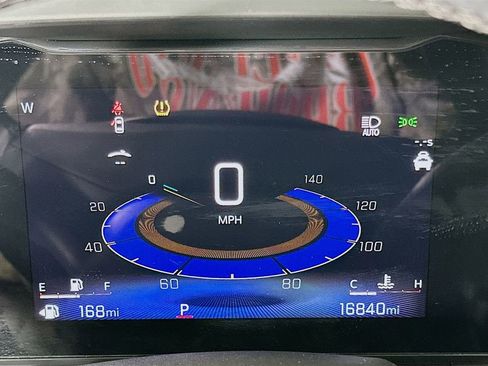 Used 2024 Chevrolet Trax ACTIV w/ Driver Confidence Package image 17