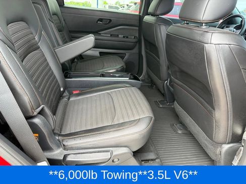 Used 2025 Nissan Pathfinder Rock Creek AWD/4WD image 34