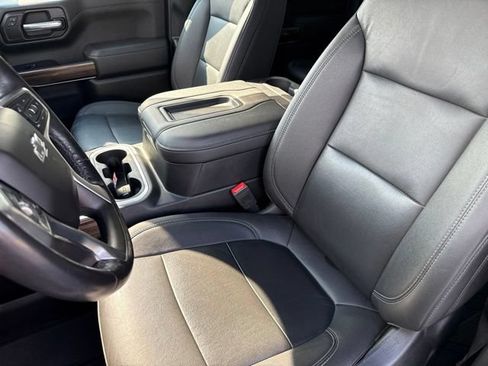 Used 2021 Chevrolet Silverado 1500 LT Trail Boss w/ Convenience Package II AWD/4WD image 18