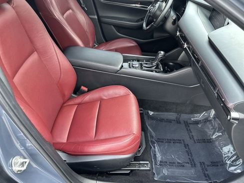 Used 2023 MAZDA MAZDA3 s image 28