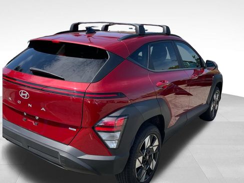Used 2024 Hyundai Kona SEL w/ Convenience Package AWD/4WD image 3