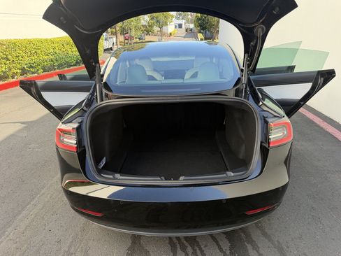 Used 2021 Tesla Model 3 Long Range AWD/4WD image 14