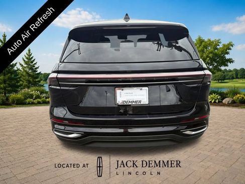 Used 2024 Lincoln Nautilus Premier w/ Equipment Group 102A AWD/4WD image 5