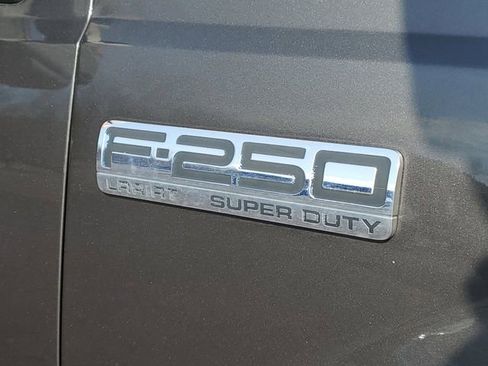 Used 2006 Ford F250 Lariat image 6