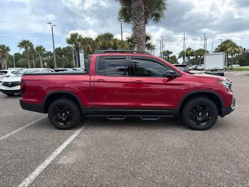 Used 2025 Honda Ridgeline Black Edition image 15
