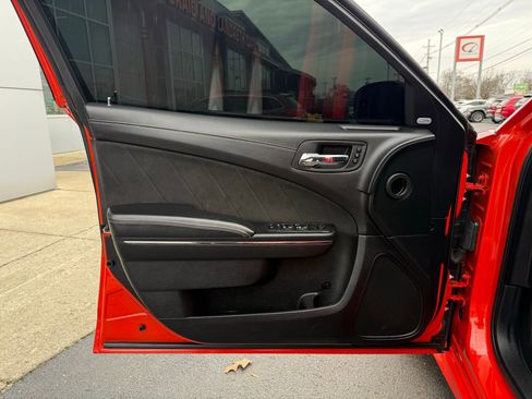 Used 2020 Dodge Charger SRT Hellcat image 37