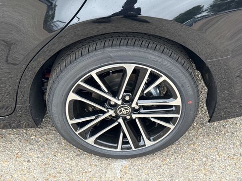 New 2026 Toyota Camry XLE AWD/4WD image 10