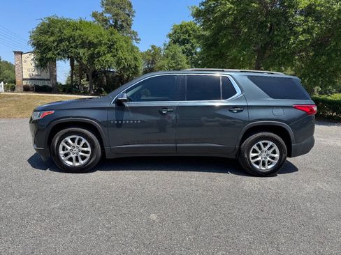 Used 2019 Chevrolet Traverse LT w/ LPO, Floor Liner Package AWD/4WD image 3