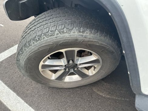 Used 2022 Jeep Wrangler Unlimited Sahara w/ Cold Weather Group image 6