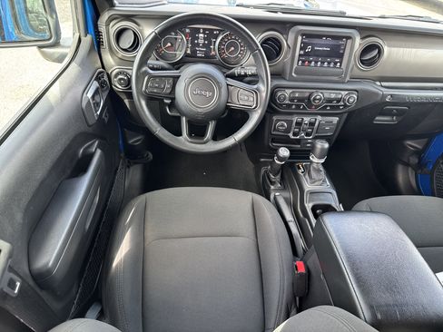 Used 2022 Jeep Wrangler Unlimited Sport image 7