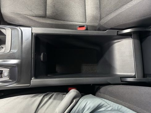 Used 2025 Toyota Camry LE image 18