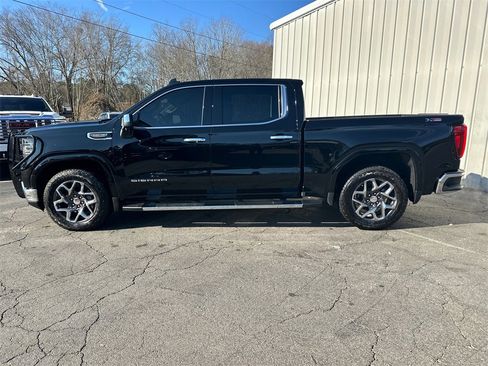 Used 2025 GMC Sierra 1500 SLT w/ SLT Premium Plus Package image 9