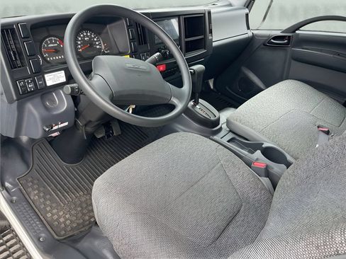 Used 2024 Chevrolet Low Cab Forward RWD image 18