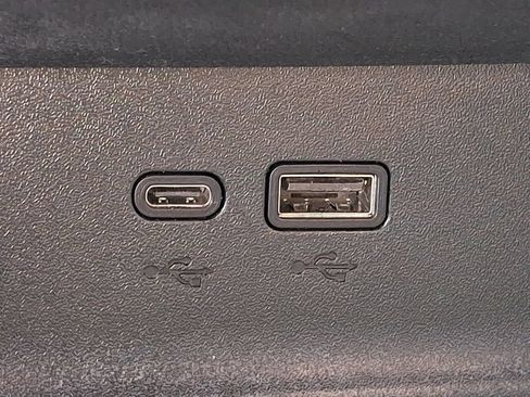 Used 2025 Chevrolet Equinox LT AWD/4WD image 26