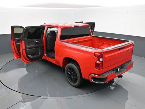 Used 2023 Chevrolet Silverado 1500 Custom image 24