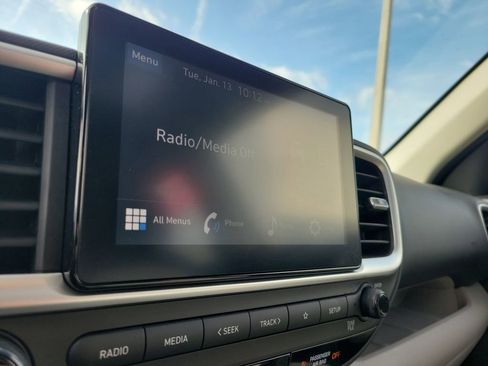 Used 2023 Hyundai Venue SEL w/ Cargo Package image 18