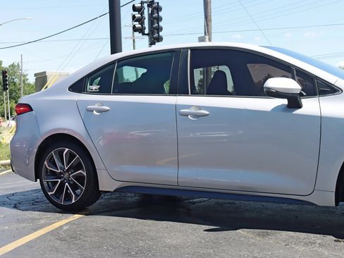 Used 2020 Toyota Corolla SE FWD image 4