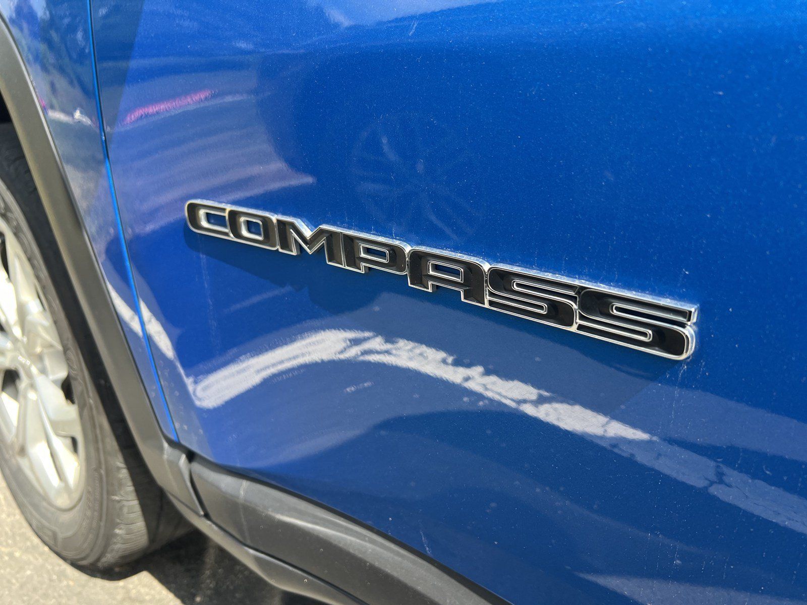 Used 2024 Jeep Compass Latitude AWD/4WD image 16