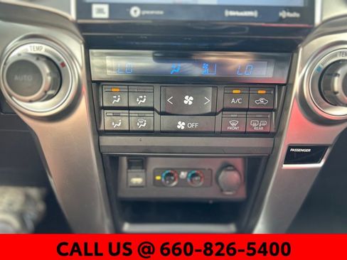 Used 2023 Toyota 4Runner Limited AWD/4WD image 21