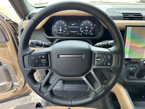New 2026 Land Rover Defender 110 X-Dynamic SE AWD/4WD image 28