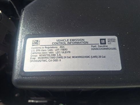 Used 2021 Chevrolet Suburban LT image 24